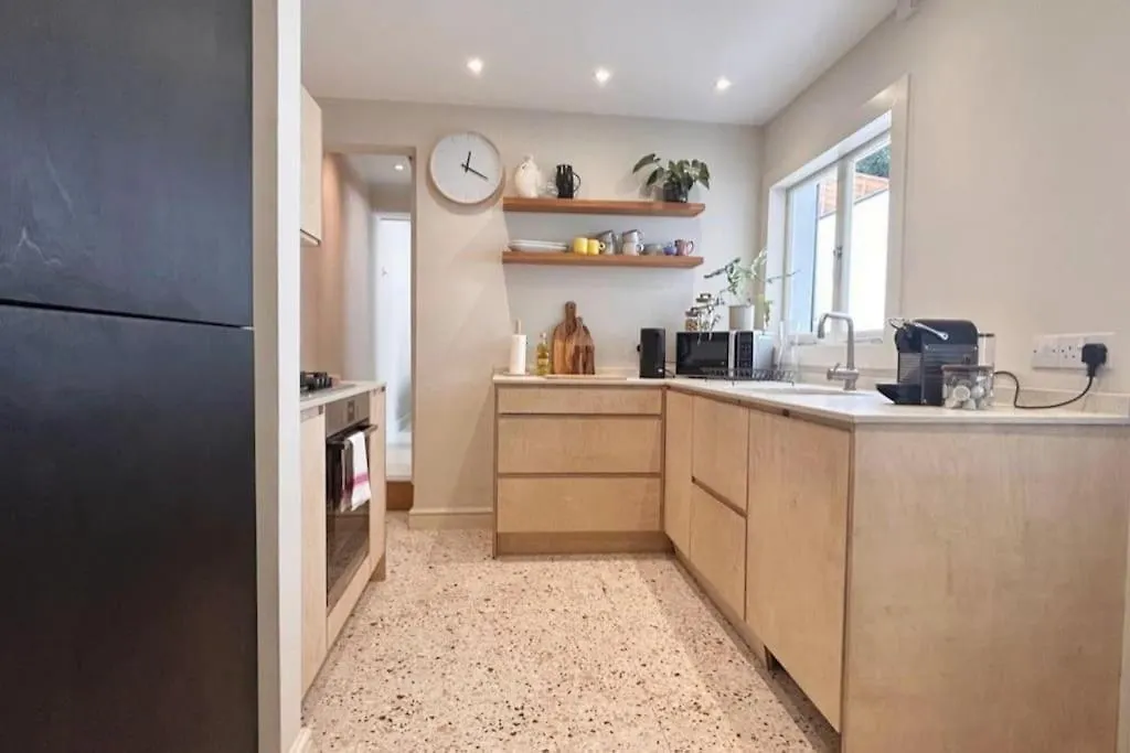 The Courtyard - Garden Flat Near Brighton Seafront Apartment United Kingdom