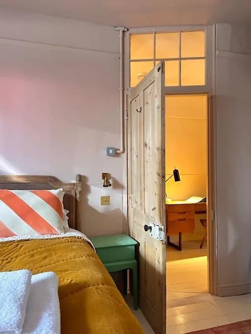 The Courtyard - Garden Flat Near Brighton Seafront Apartman